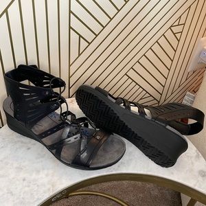 Bare Traps “Tipton” wedge sandal, brand new with box